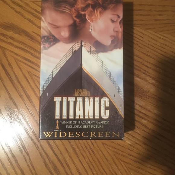 3 VHS VCR Movies Titanic Saving Private Ryan Schindler’s List - Picture 6 of 8